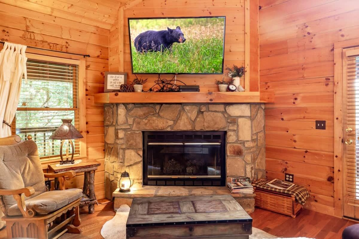 Nice View Fireplace, Hot Tub, Porch Bed, Private Sevierville Dış mekan fotoğraf