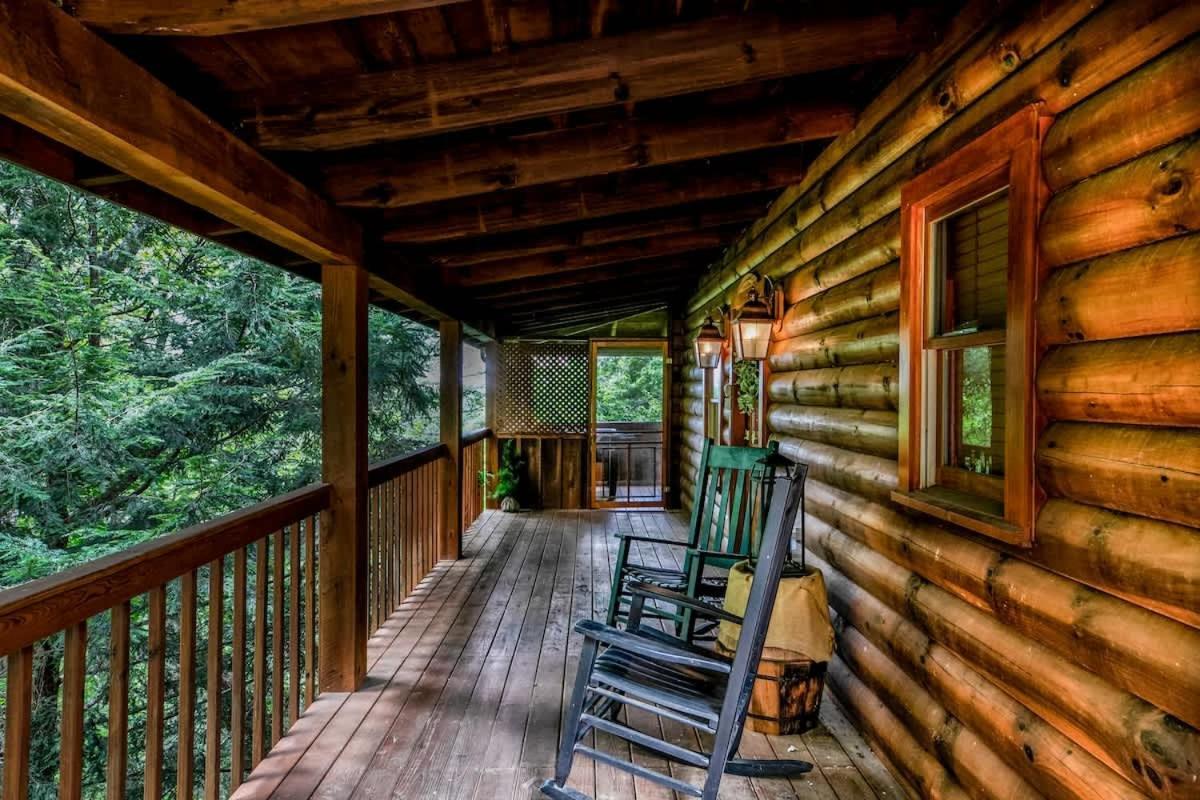 Nice View Fireplace, Hot Tub, Porch Bed, Private Sevierville Dış mekan fotoğraf
